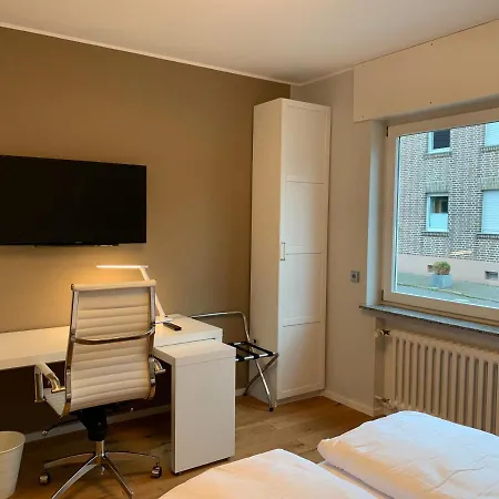 Koeln In Bornheim-sechtem, Naehe Phantasialand, Bruehl, Koeln, Bonn, Db-anschluss, Messe-koeln, Business-komfort Appartement Bornheim (Rheinland)